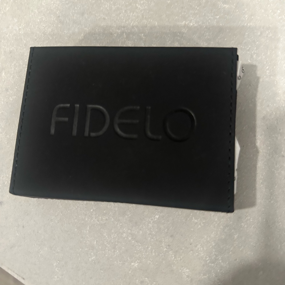 Fidelo Black Leather Card Holder